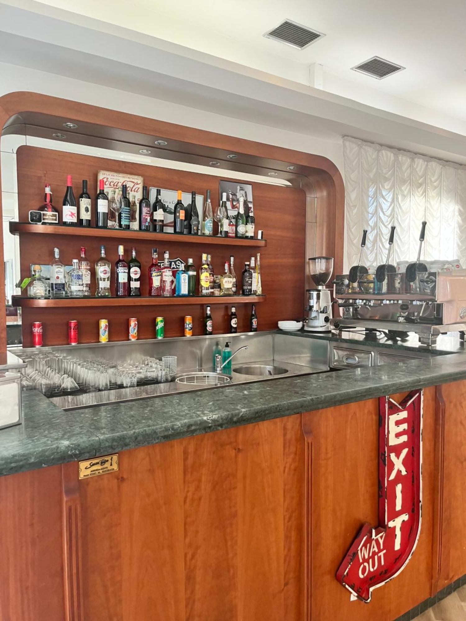Hotel Columbia Frontemare 里米尼 外观 照片